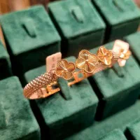 ست بنگل و انگشتر ونکلیف لوکس- فقط ۱۲ درصد|جواهرات|ری, شهرری|دیوار