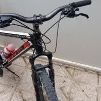 دو عدد دوچرخه 16 دخترانه و 26 ویوا ، سالم و تمیز|دوچرخه، اسکیت، اسکوتر|زنجان, |دیوار