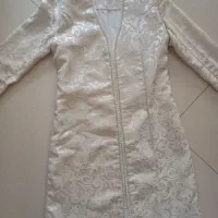 تعدادی لباس|لباس|تهران, فلسطین (میدان انقلاب)|دیوار