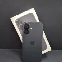 گوشی آیفون 16 normal درحدآک با جعبه اصلی