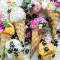 به یک فروشنده نیازمندیم