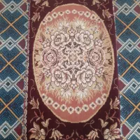 پشتی قالینی نرم