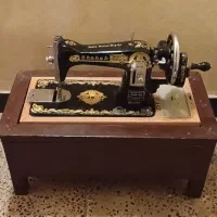 چرخ خیاطی دستی قدیمی شهاب