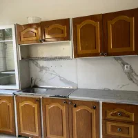 تعدادی کابینت رنگ کوره عالی تمیز به فروش می‌رسد
