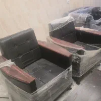 صندلی چرم و میز کارنو وبدون استفاده|مبلمان اداری|بندر امام خمینی, |دیوار