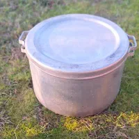 دیگ ده من بزگ