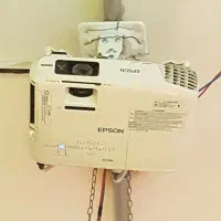 فروش ویدیو پراژکتور و پرده بزرگ
