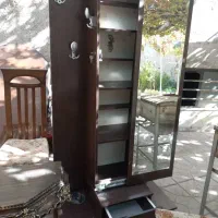 تعدادی وسایل خانه بعلت جابجایی بفروش می‌رسد