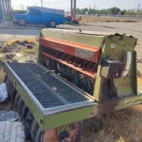 عمیق کار کشت گستر