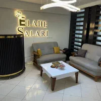 استخدام در لاین ناخن به ناخنکار حرفه ای تک لاین
