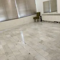 پلاتو ۴۰ متری در یوسف‌آباد|اجارهٔ کوتاه‌مدت دفتر کار و فضای آموزشی|تهران, یوسف‌آباد|دیوار