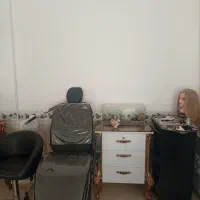 وسایل ارایشگاه|آرایشگاه و سالن‌های زیبایی|ابرکوه, |دیوار