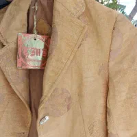 کت خارجی|لباس|کرج, ساسانی (قلمستان)|دیوار