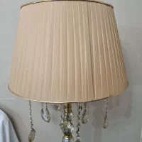 آباژور ایستاده سالم و نو|چراغ خواب و آباژور|رشت, نیکمرام|دیوار