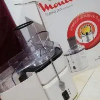 آبمیوه گیری مولینکس اصل فرانسه استفاده نشده|آبمیوه‌گیر و آب‌مرکبات‌گیر|رشت, استقامت ۲|دیوار