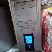 کامپیوتر به صورت کامل و میز|رایانه رومیزی|قزوین, |دیوار