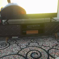 زیر تلویزیون سالم و بدون خط و خش