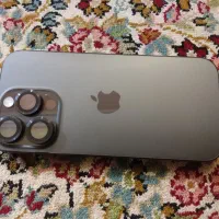 آیفون ۱۶ پرو مشابه آکبند