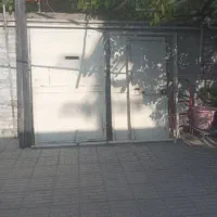 درب حیاط آدم رو وماشین رو