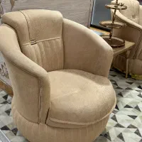 مبلمان راحتی ۸نفره به همراه جلو مبلی ۴تیکه