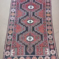 فرش دستباف ۲۰۰ ساله با نقش کلیایی