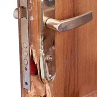 تعمیر درب چوبی کابینت رفع شکستگی ریگلاژ رنگ