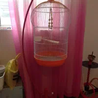 قفس پایه دار