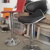 دوعدد صندلی