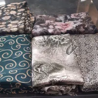 تعدادی پارجه چادری و پیرهنی