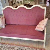 یک دست مبل ۷ نفره با یک میز ناهار خوری