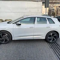 آئودی Q4|خودرو سواری و وانت|تهران, حکمت|دیوار