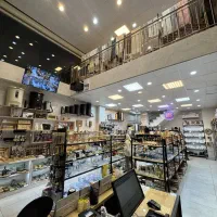 فروشنده خانم و نیروی اقای جوان|استخدام بازاریابی و فروش|شیراز, شیشه‌گری|دیوار