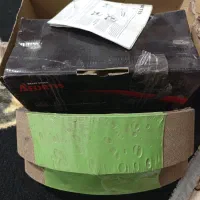 لنت عقب و جلو نیسان وانت جنس قدیمی درجه یک اصلی|قطعات یدکی و لوازم جانبی|فسا, |دیوار