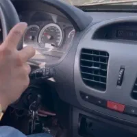 مربی رانندگی خانم حرفه ای