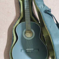 گیتار کلاسیک مدل پارسی مشکی رنگ