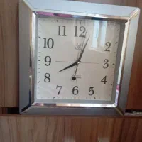 دوعدد‌ساعت‌دیواری