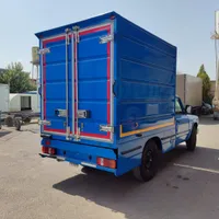 راننده با ماشین نیسان