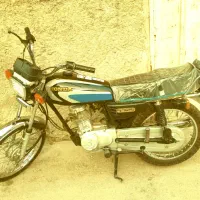 موتورسیکلت برای فروشی گذاشتم نیاز به پول دارم