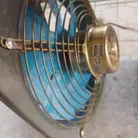 فن هوا کش نو ۳۰ سانت در ۳۰ سانت|پنکه و تصفیه‌کنندهٔ هوا|همدان, |دیوار