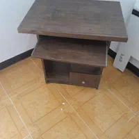 میزتحریر|میز تحریر و کامپیوتر|قرچک, پویینک|دیوار