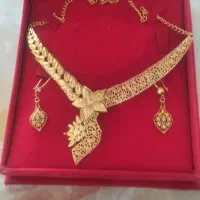 گردن بند و گوشواره