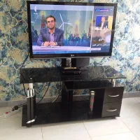 تلویزیو LG۴۲ اصل ۱۶م و میزتلویزیو۱۸۰۰م دیجیتال۶۰۰ت
