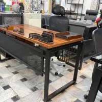 میز کارشناسی کاری از اداری گروه مهماندوست کاشانی۴۴