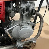 سه تا موتور سیکلت هندا125دوتا مزاییده یه مدارک دار