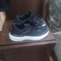 کفش ورزشی اسچیکرز