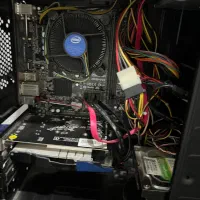 کامپیوتر با میز وصندلی|رایانه رومیزی|اهواز, سپیدار|دیوار