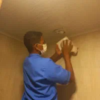 نظافت منزل و انجام میدم راه پله حیاط انجام میدم