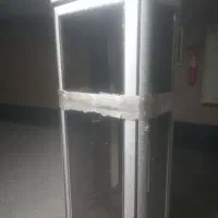 بوفه شیشه ای