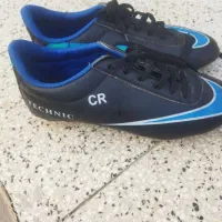 کفش فوتبال|تجهیزات ورزشی|نیشابور, کریم آباد|دیوار