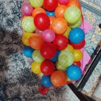 تعدادی توپ بازی